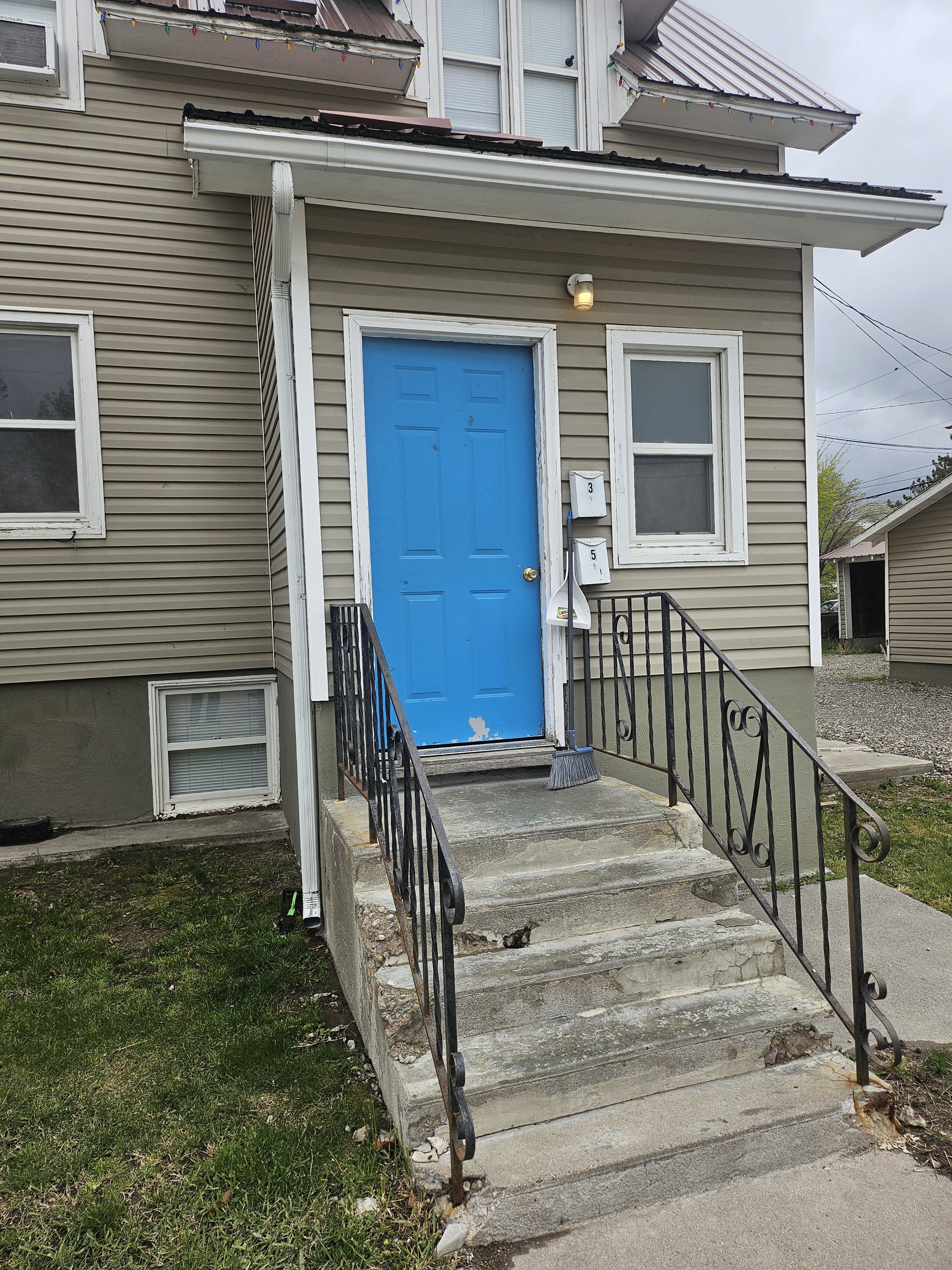 204 Lincoln Street